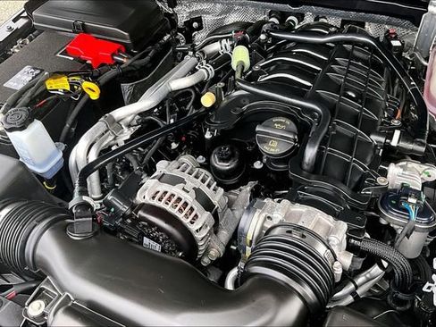 Used 2025 Jeep Wrangler Unlimited Rubicon w/ XTREMEE 35" Tire Package image 31