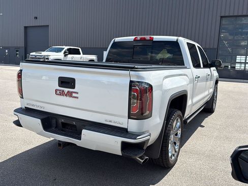 Used 2017 GMC Sierra 1500 Denali w/ Denali Ultimate Package AWD/4WD image 3