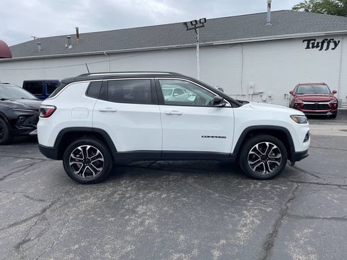 Used 2022 Jeep Compass Limited image 7