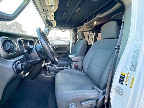 Used 2021 Jeep Wrangler Unlimited Sport image 22