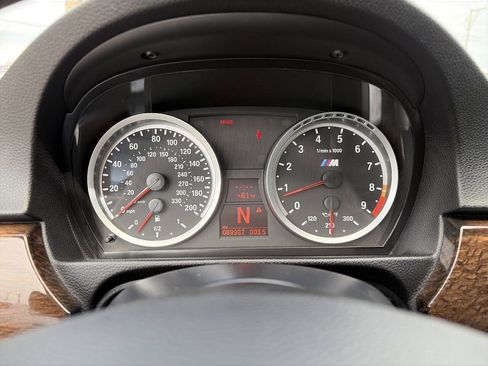 Used 2011 BMW M3 Coupe RWD image 25