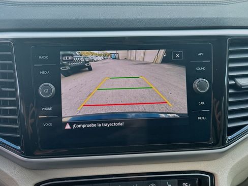 Certified 2022 Volkswagen Atlas SE image 13