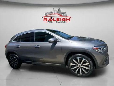 Used 2021 Mercedes-Benz GLA 250 4MATIC image 10