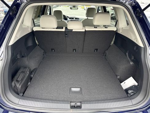 Certified 2023 Volkswagen Tiguan SE image 24