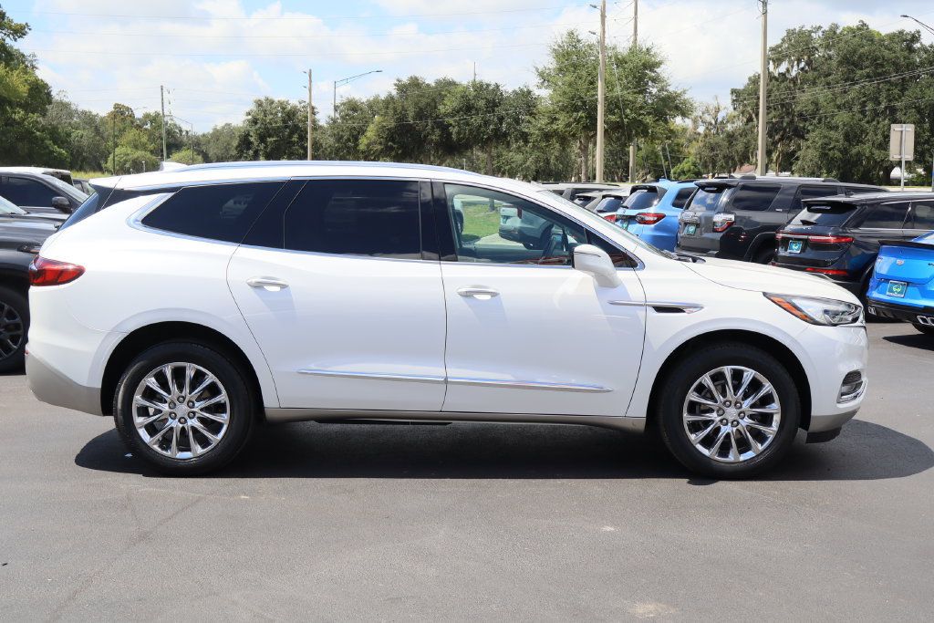 Certified 2021 Buick Enclave Premium w/ Sun and Sites Package FWD image 10