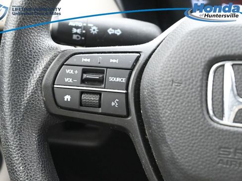 Used 2024 Honda HR-V LX image 20