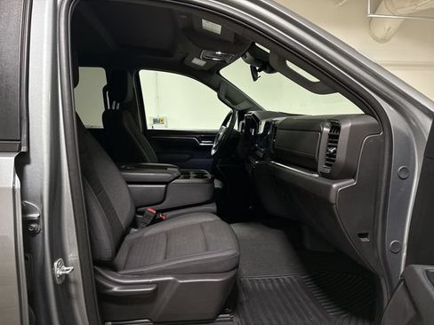 Used 2025 Chevrolet Silverado 1500 LT AWD/4WD image 22