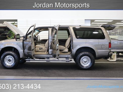 Used 2005 Ford Excursion Limited image 10