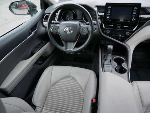 Certified 2024 Toyota Camry SE w/ Convenience Package image 9