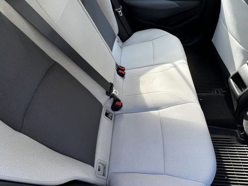 Used 2020 Toyota Corolla L image 38