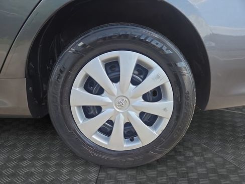 Used 2011 Toyota Corolla LE FWD image 30