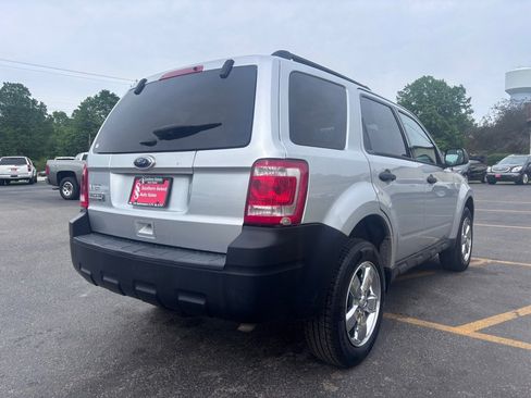 Used 2012 Ford Escape XLT FWD image 6
