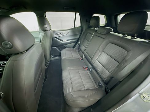 Used 2025 Chevrolet Equinox LT image 27