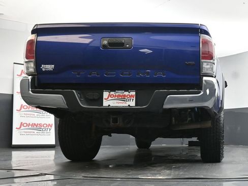 Used 2023 Toyota Tacoma TRD Off-Road image 37