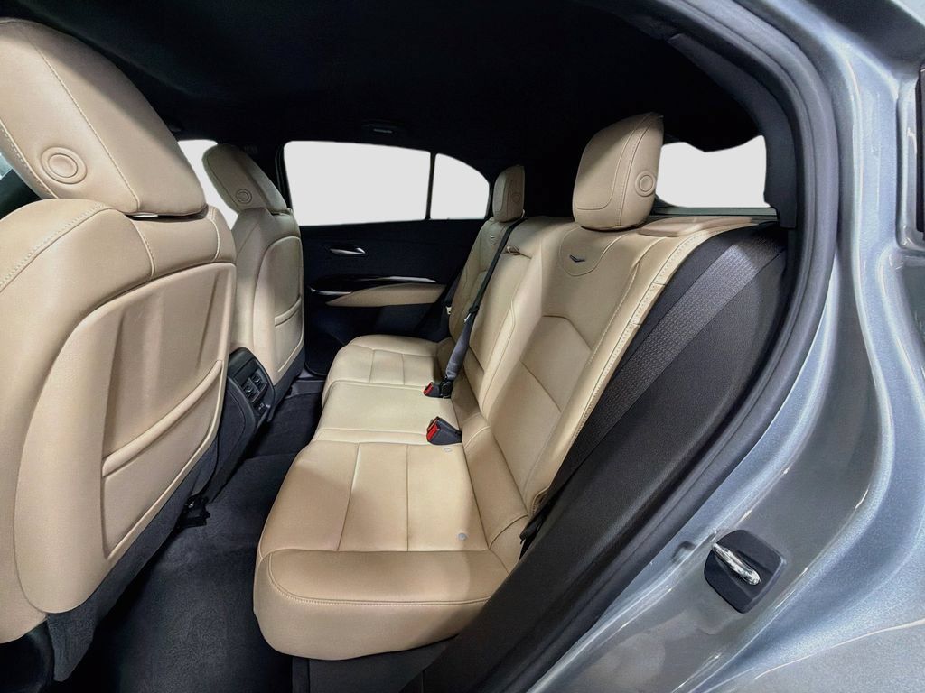 Used 2024 Cadillac XT4 Luxury AWD/4WD image 25