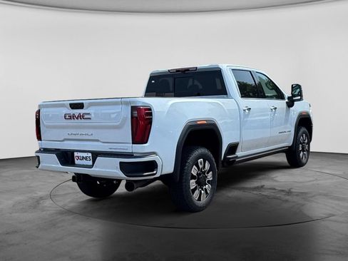 New 2026 GMC Sierra 3500 Denali w/ Denali Reserve Package AWD/4WD image 8