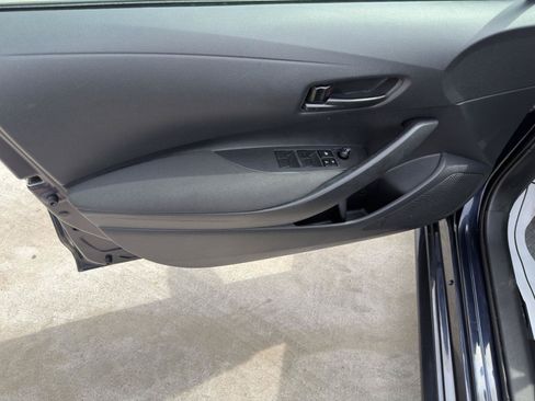 Used 2025 Toyota Corolla LE FWD image 22