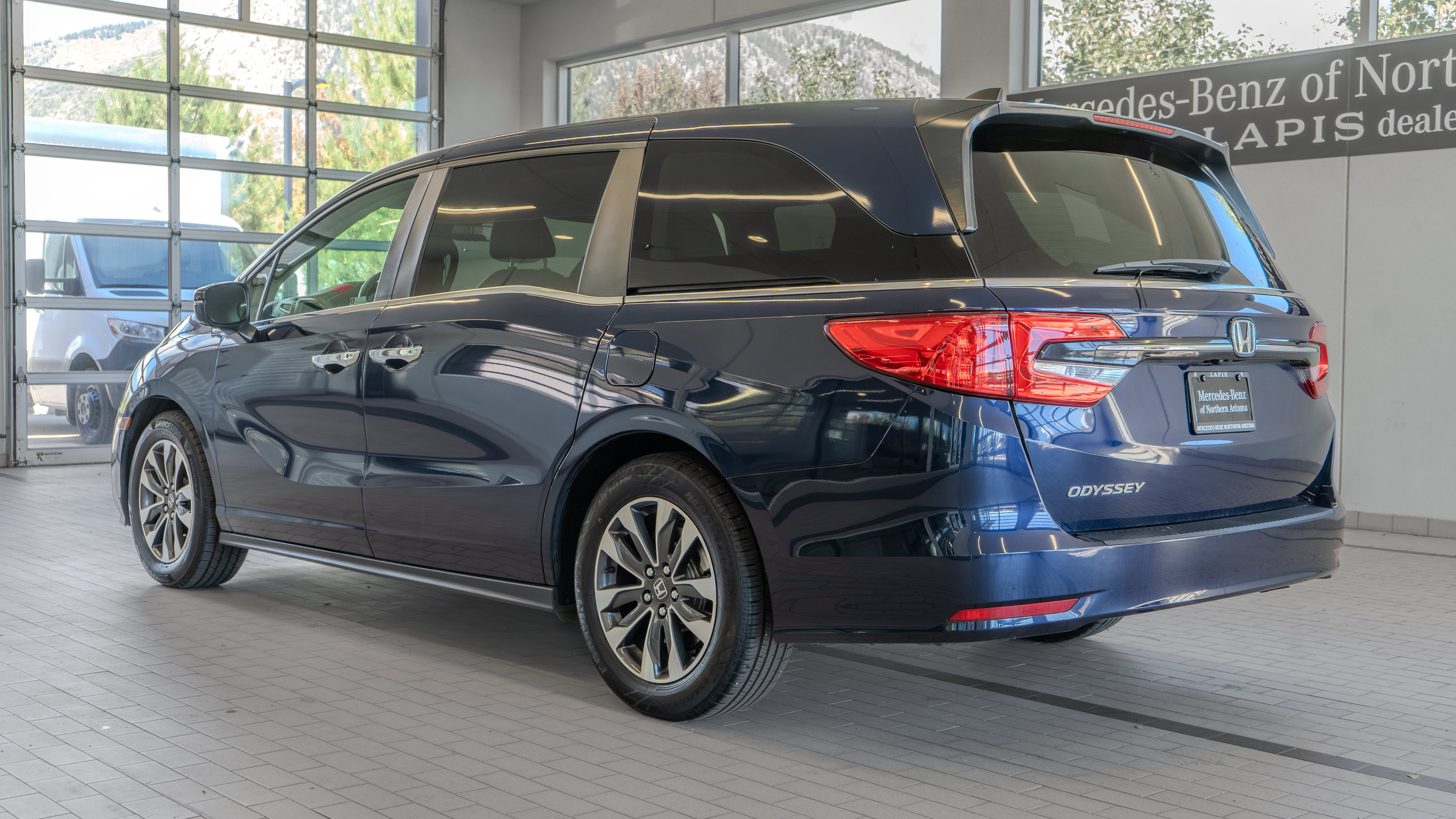 Used 2024 Honda Odyssey EX-L image 13