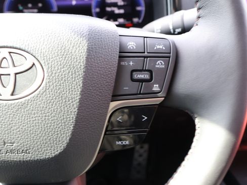 Used 2025 Toyota Camry XSE image 29