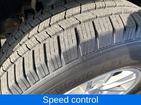 Used 2018 GMC Sierra 1500 SLE w/ SLE Value Package image 21