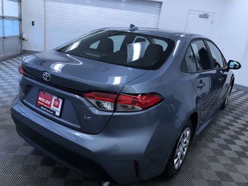 Used 2025 Toyota Corolla LE image 33