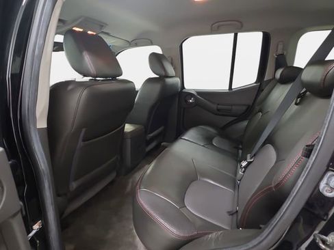 Used 2011 Nissan Xterra PRO-4X w/ Pro-4x Leather Pkg image 12