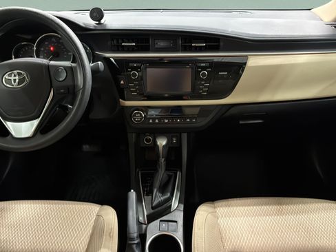 Used 2014 Toyota Corolla LE FWD image 22
