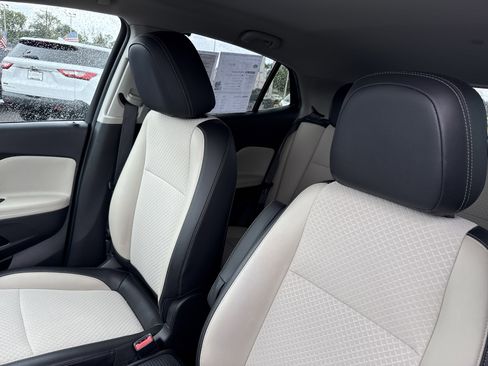 Used 2020 Buick Encore Preferred w/ Safety Package image 11