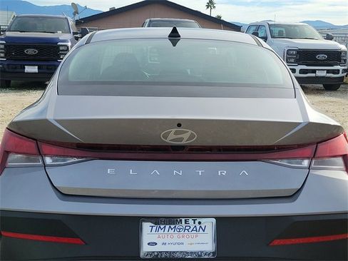 New 2026 Hyundai Elantra SE image 19