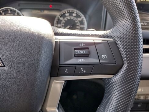 New 2026 Mitsubishi Outlander ES image 25