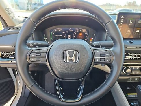 Used 2025 Honda Accord EX-L image 29