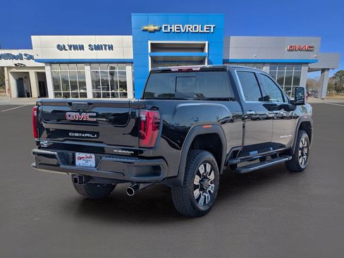 Used 2025 GMC Sierra 2500 Denali w/ Technology Package image 5