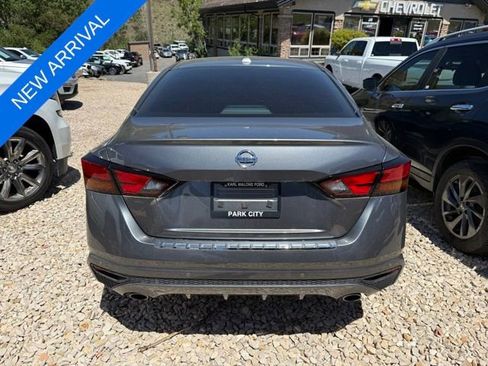 Used 2022 Nissan Altima 2.5 SR FWD image 6