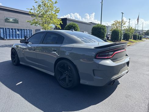 Used 2023 Dodge Charger Scat Pack RWD image 9