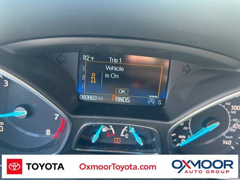 Used 2019 Ford Escape SE FWD image 1