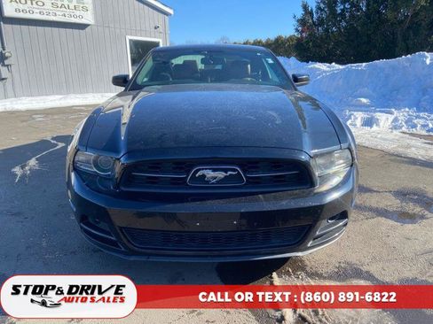 Used 2013 Ford Mustang Premium image 8