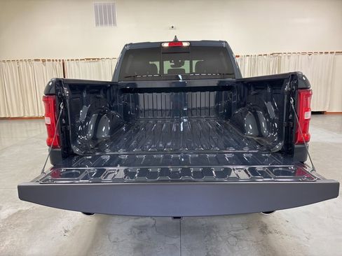 New 2026 RAM 1500 Laramie AWD/4WD image 23