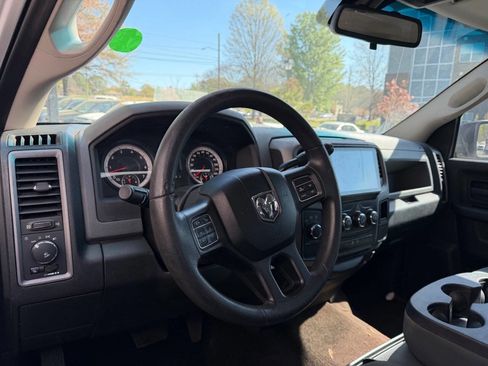 Used 2014 RAM 1500 Express image 7