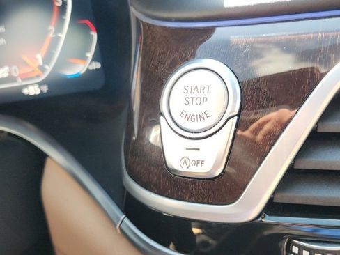 Used 2022 BMW 750i xDrive 750i xDrive w/ Executive Package image 34