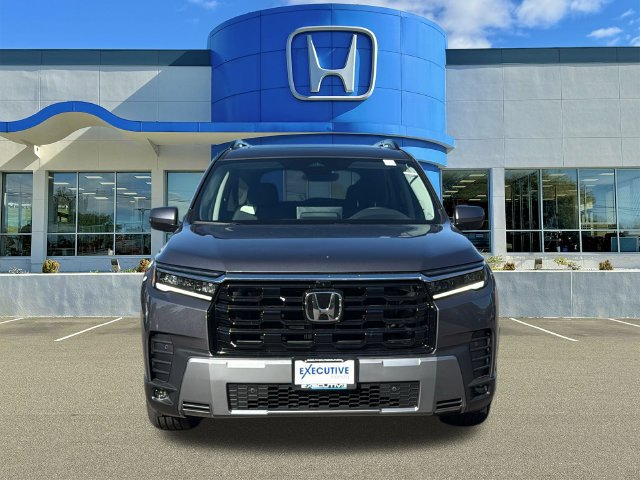 New 2026 Honda Pilot Touring image 2