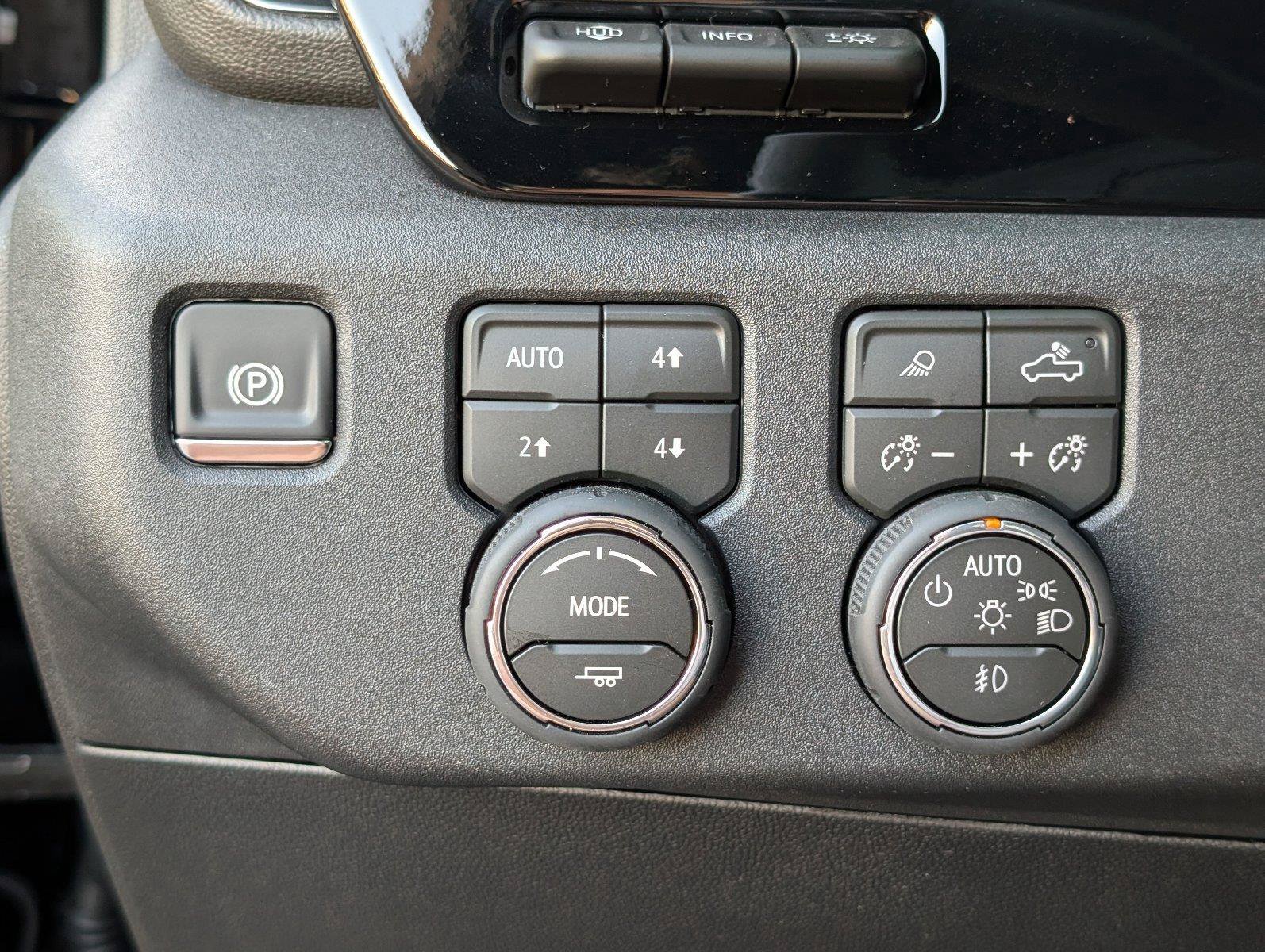 Used 2026 Chevrolet Silverado 2500 ZR2 AWD/4WD image 30