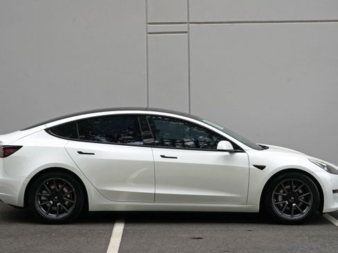 Used 2021 Tesla Model 3 Standard Range Plus RWD image 51