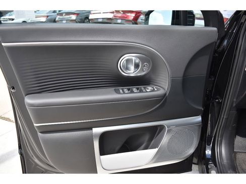 New 2026 Hyundai Ioniq 9 Limited image 8