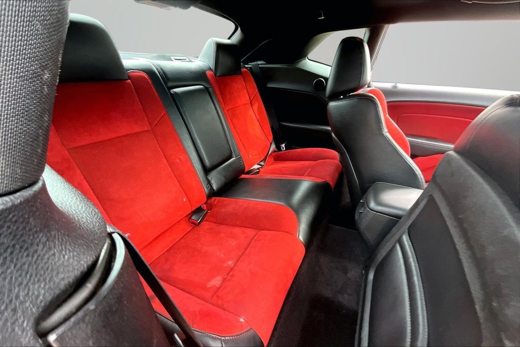 Used 2016 Dodge Challenger R/T Scat Pack RWD image 25