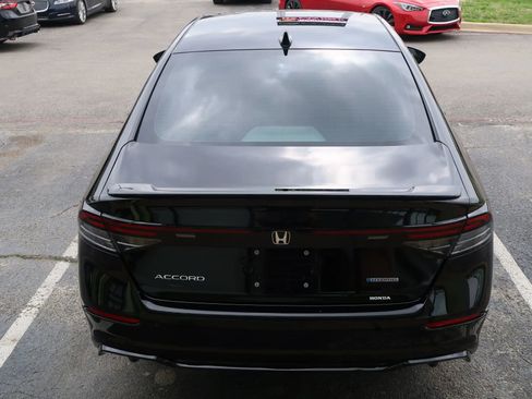 Used 2024 Honda Accord Sport image 10