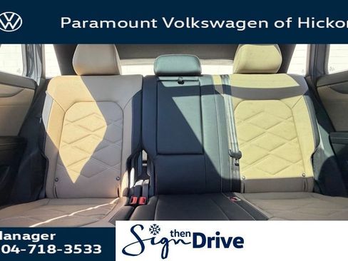 New 2026 Volkswagen Atlas Cross Sport SE image 33