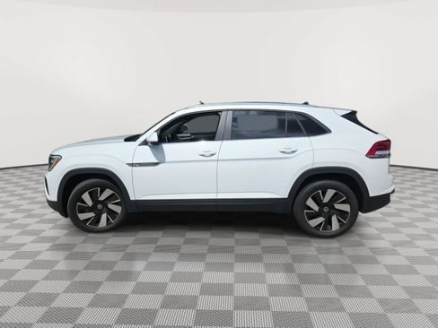 Used 2024 Volkswagen Atlas Cross Sport SE AWD/4WD image 3