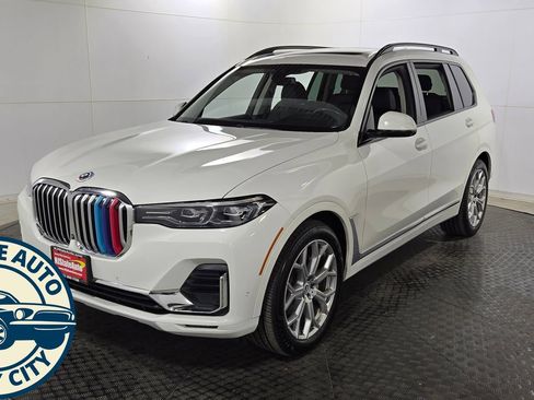 Used 2020 BMW X7 xDrive40i w/ Parking Assistance Package AWD/4WD image 3