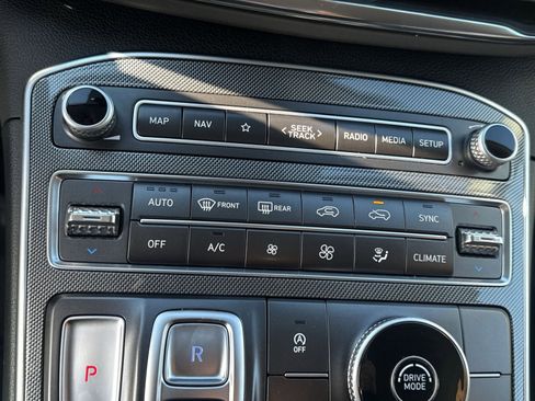 Certified 2023 Hyundai Santa Fe SEL image 21