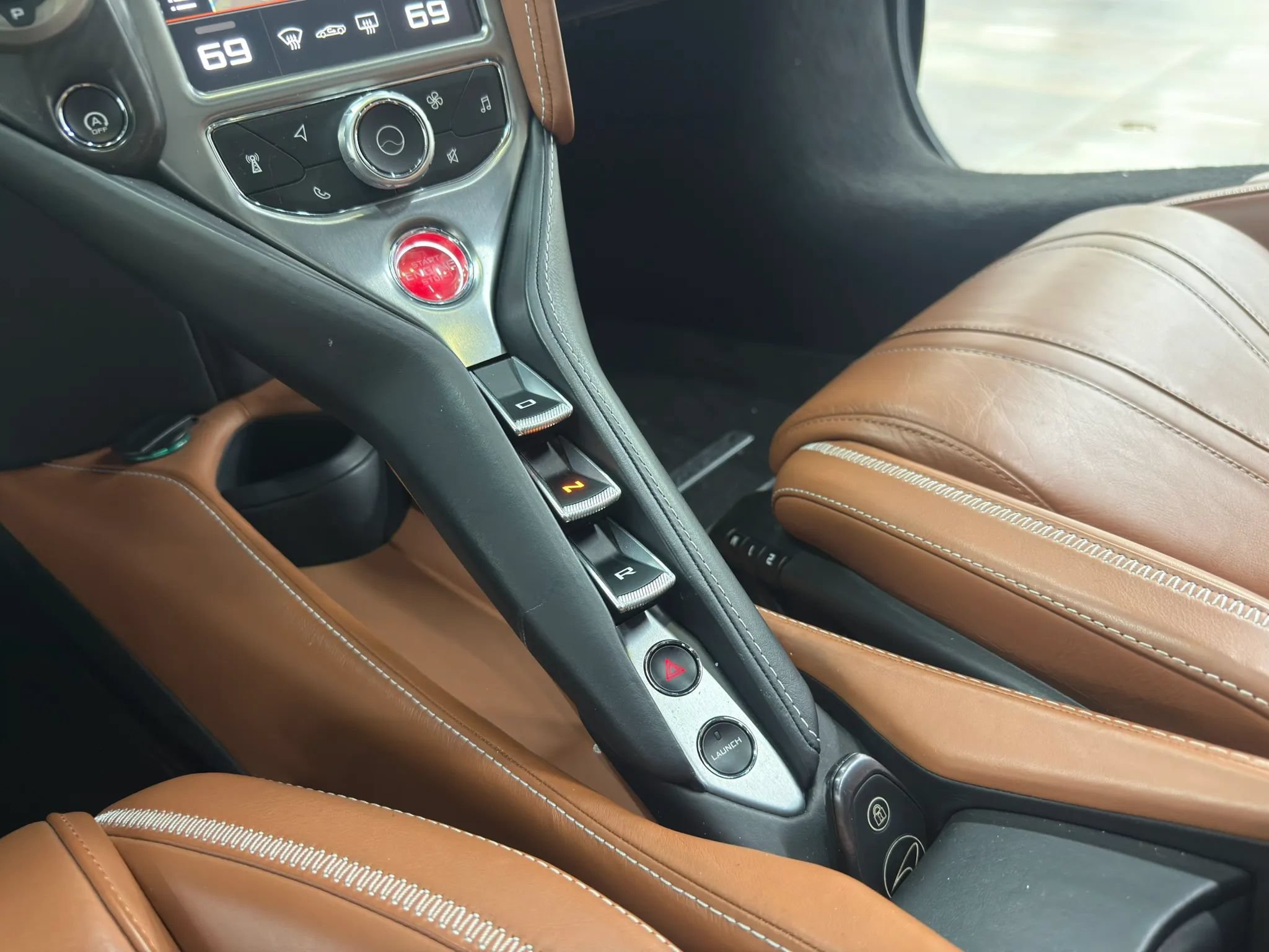 Used 2018 McLaren 720S RWD image 28